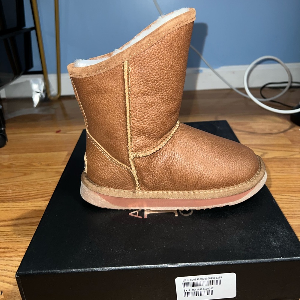 Australian Luxe Boots - Kids US 1Y